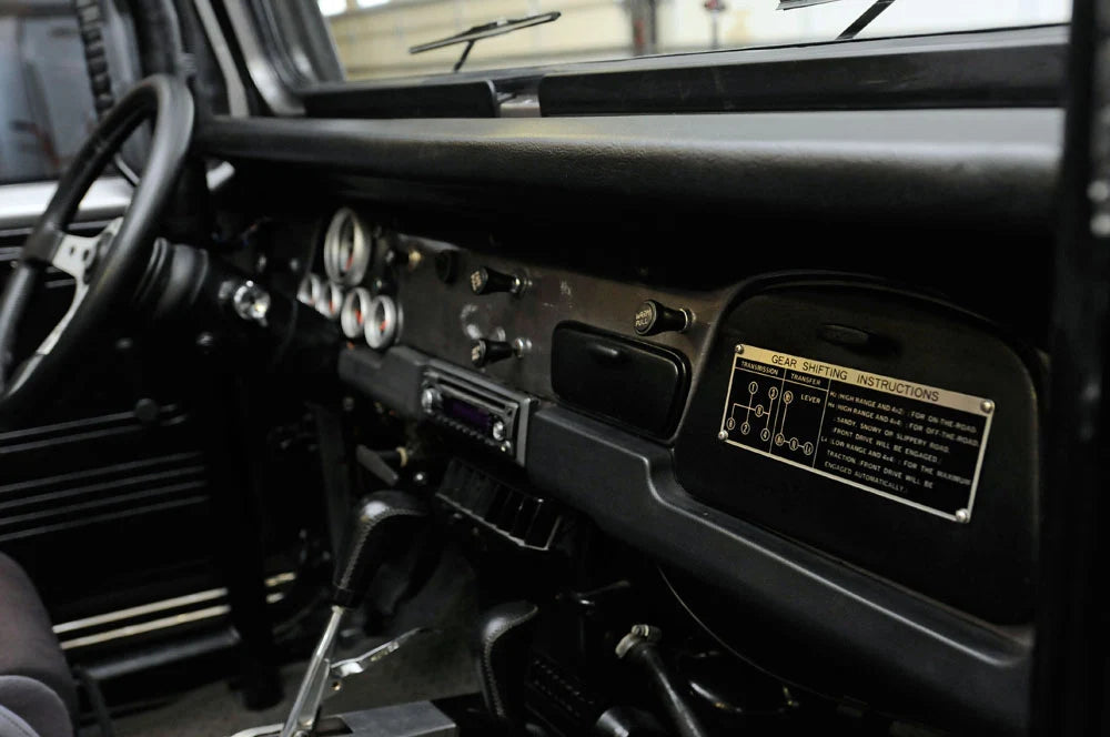 Dash Cap with Dash Light Hole - FJ40 - FJ45 - BJ - 1968-1984