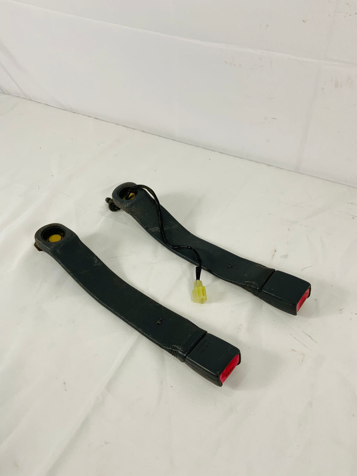 Used - Front Seat Belt Pair - FJ80 1990-1992