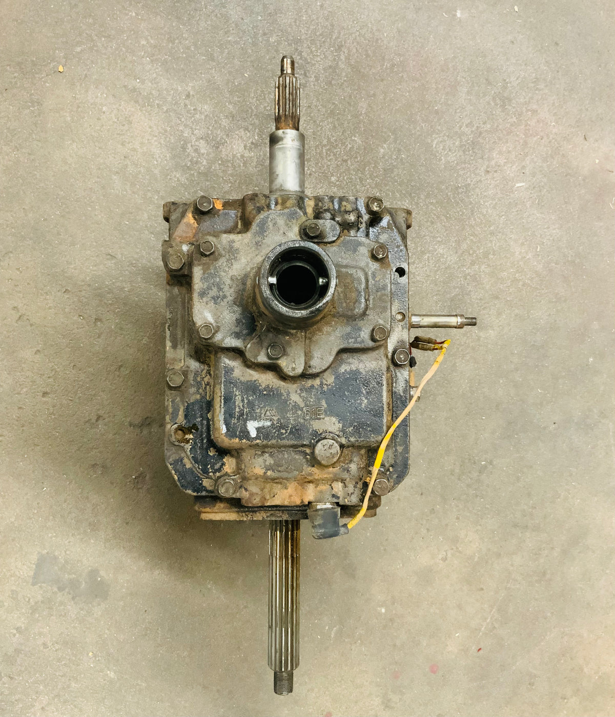 Used - 4-Speed Transmission - FJ40 1976