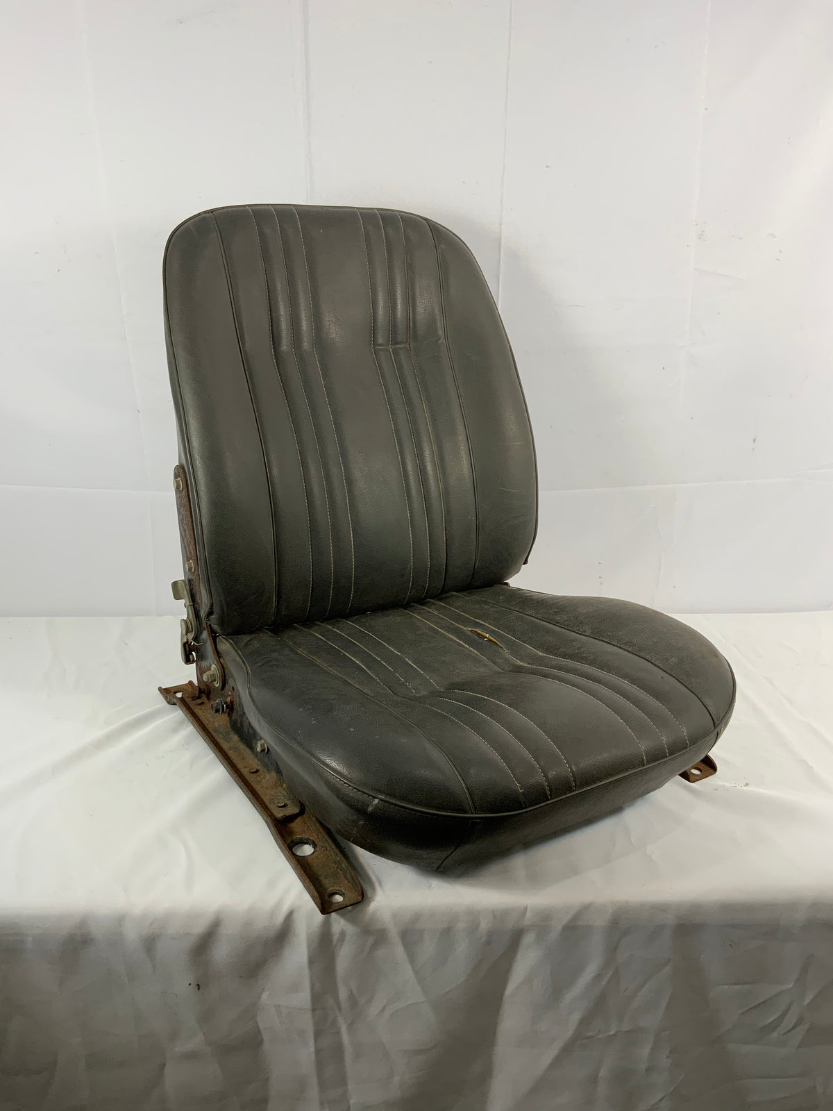 Used - Bucket Seat Pair - FJ40 1972-1978