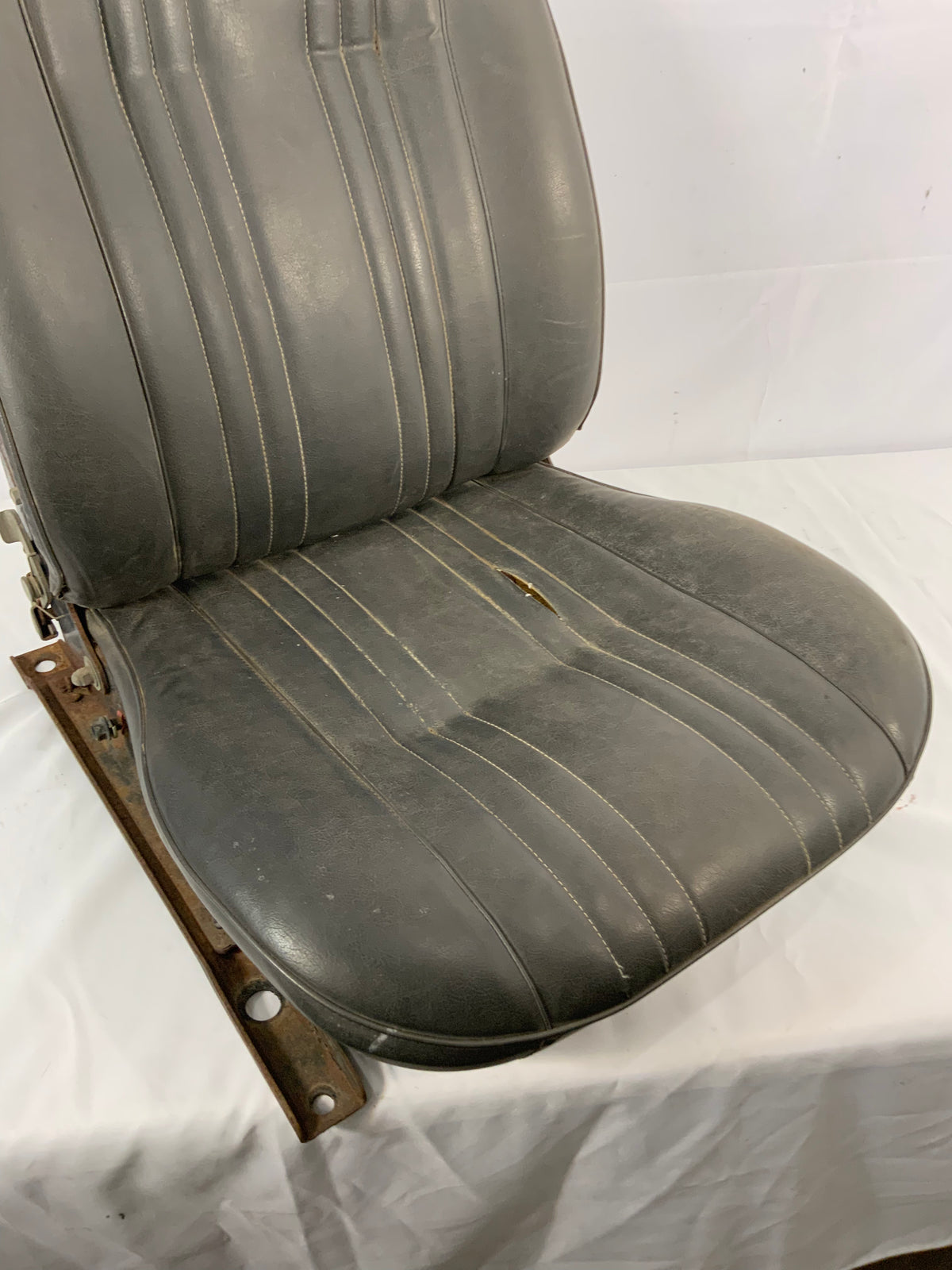 Used - Bucket Seat Pair - FJ40 1972-1978