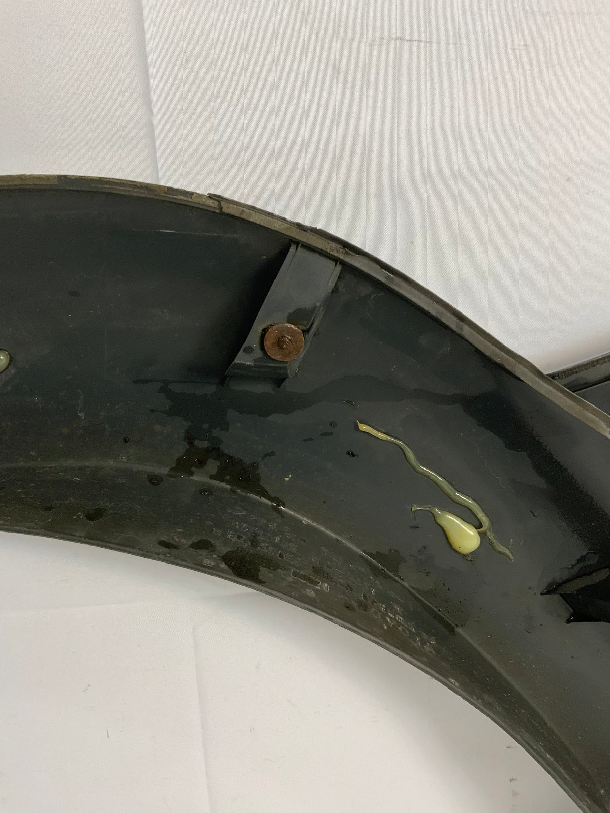 Used - Fender Flare Right Front - LX450 1996-1997