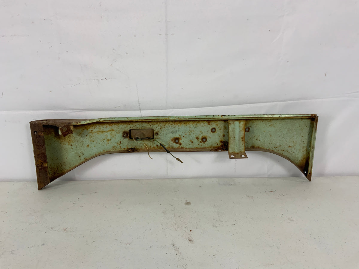 Used - Front Right Apron - FJ40 1969-1973