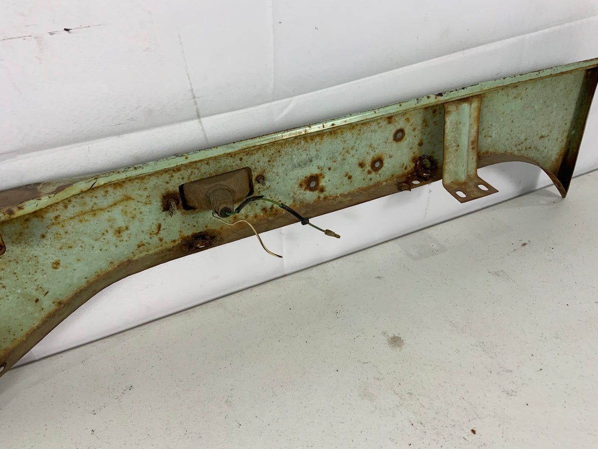 Used - Front Right Apron - FJ40 1969-1973