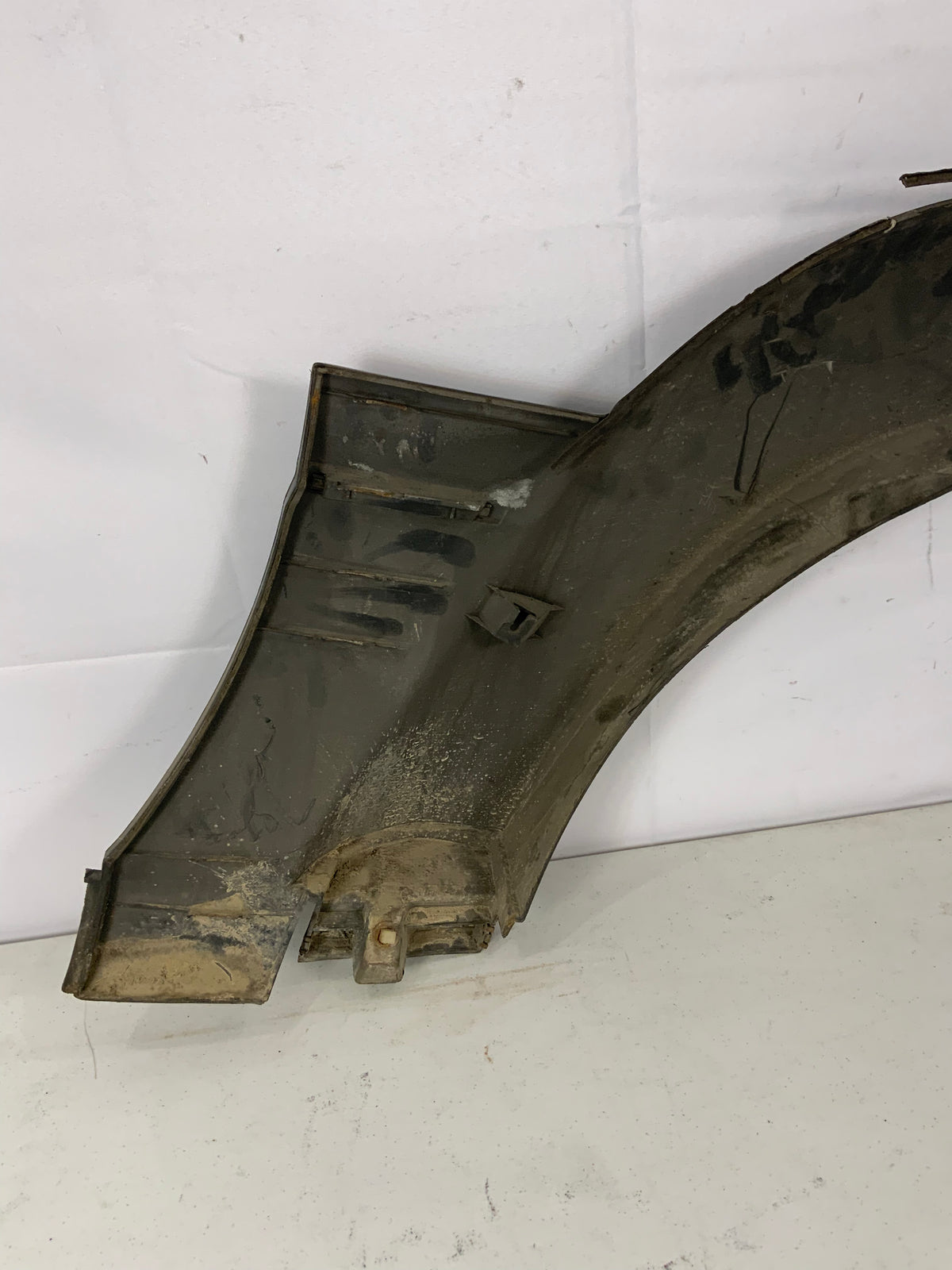 Used - Fender Flare Front Left - LX450 1996-1997