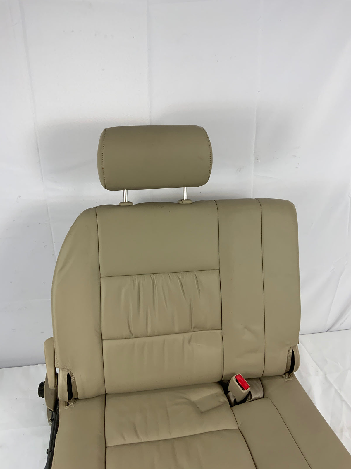 Used - Jump Seat / 3rd Row Seat Right - 100 Series 2002-2007