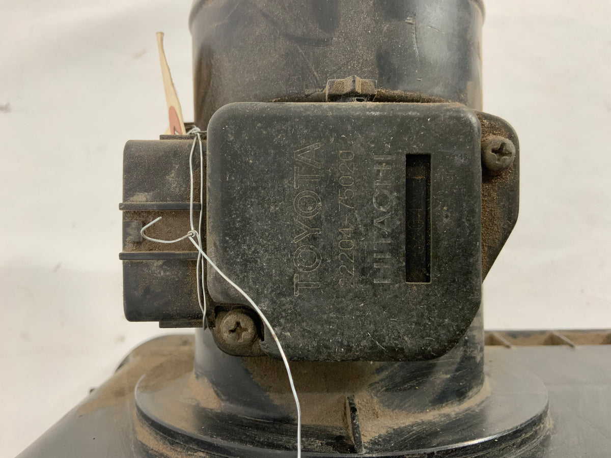 Used - Air Cleaner Top + Mass Airflow Sensor (22204-75020) - 100 Series, LX470 1998-2005