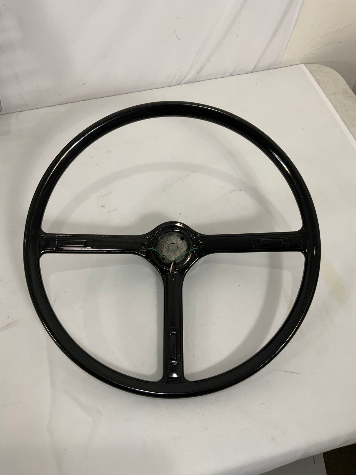 Refurbished - Steering Wheel 33 Spline -  FJ40/43/45/55, BJ40/45 9/1972-7/1980