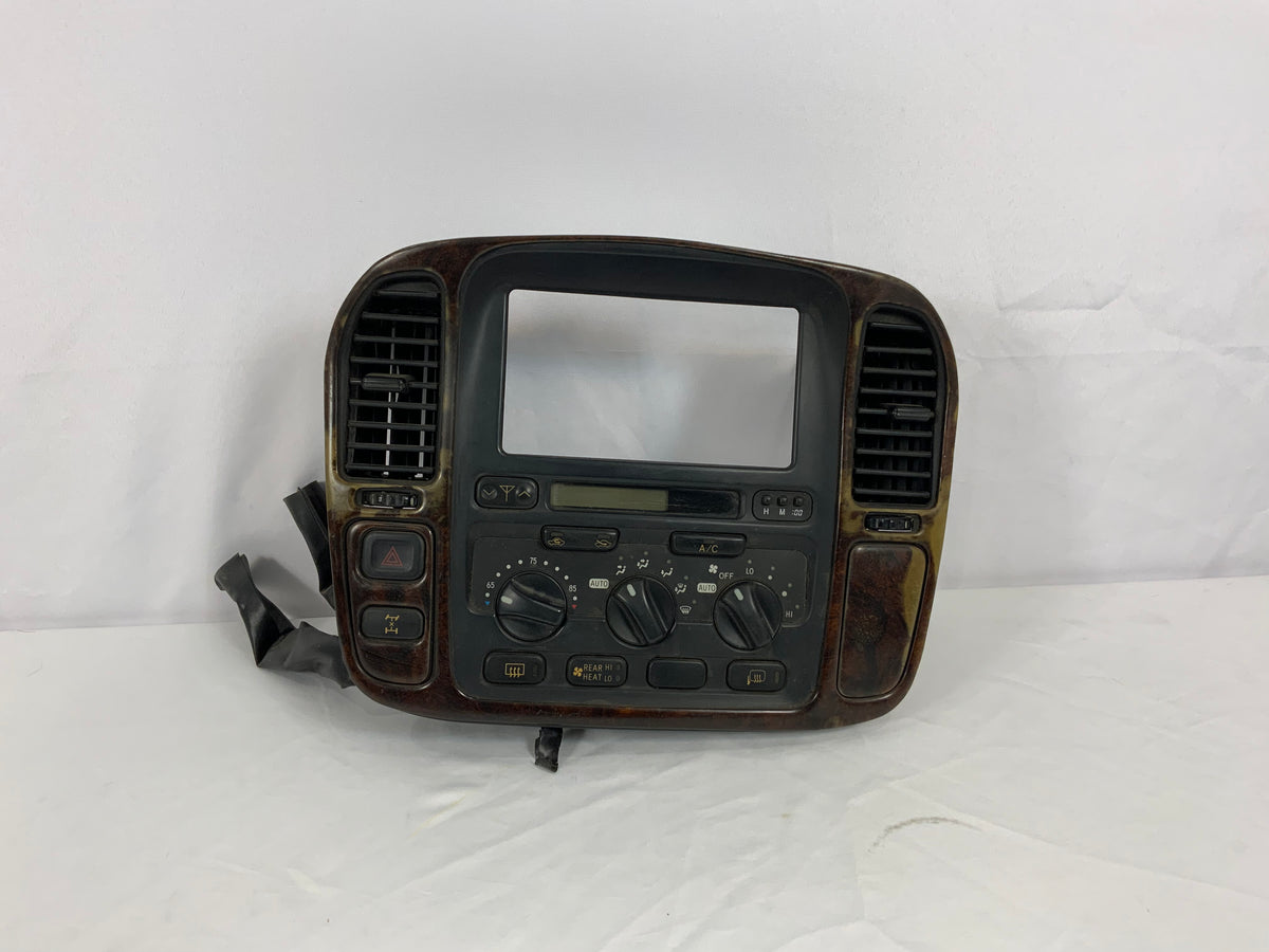 Used - Center Dash Control / AC Control - 100 Series 1998-2002