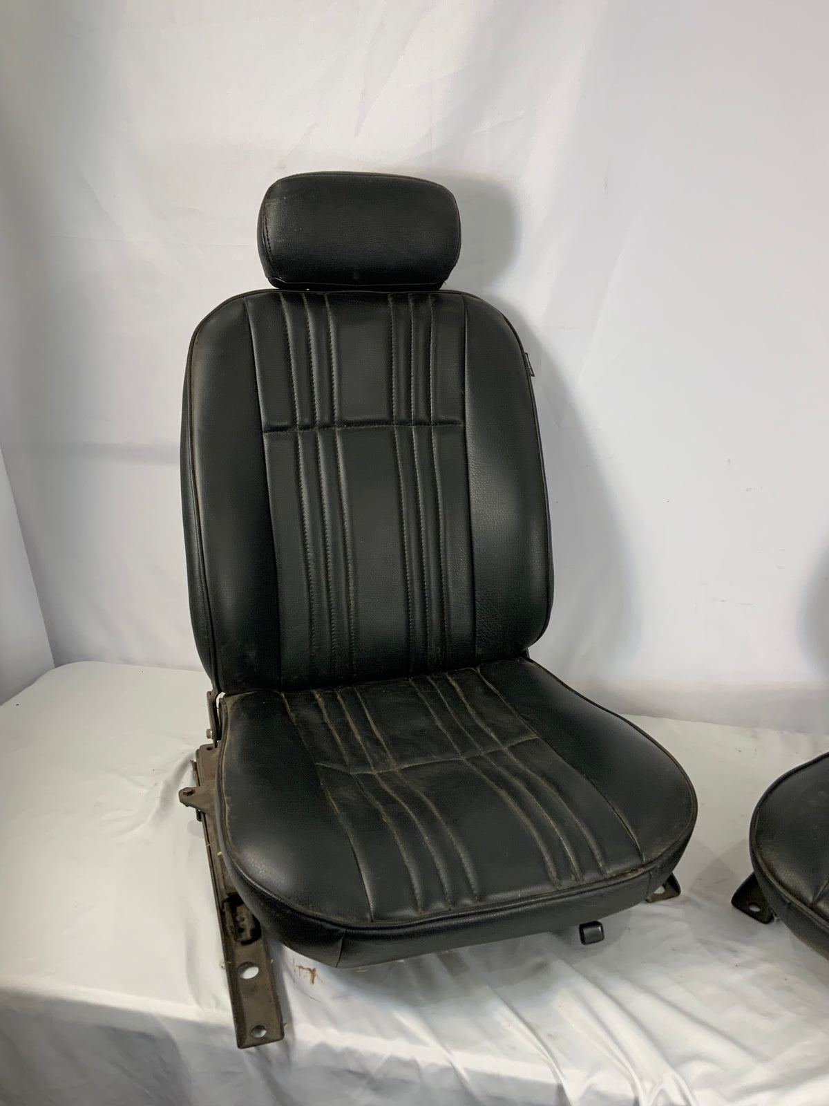 Used - Bucket Seat Pair - FJ40 1972-1978