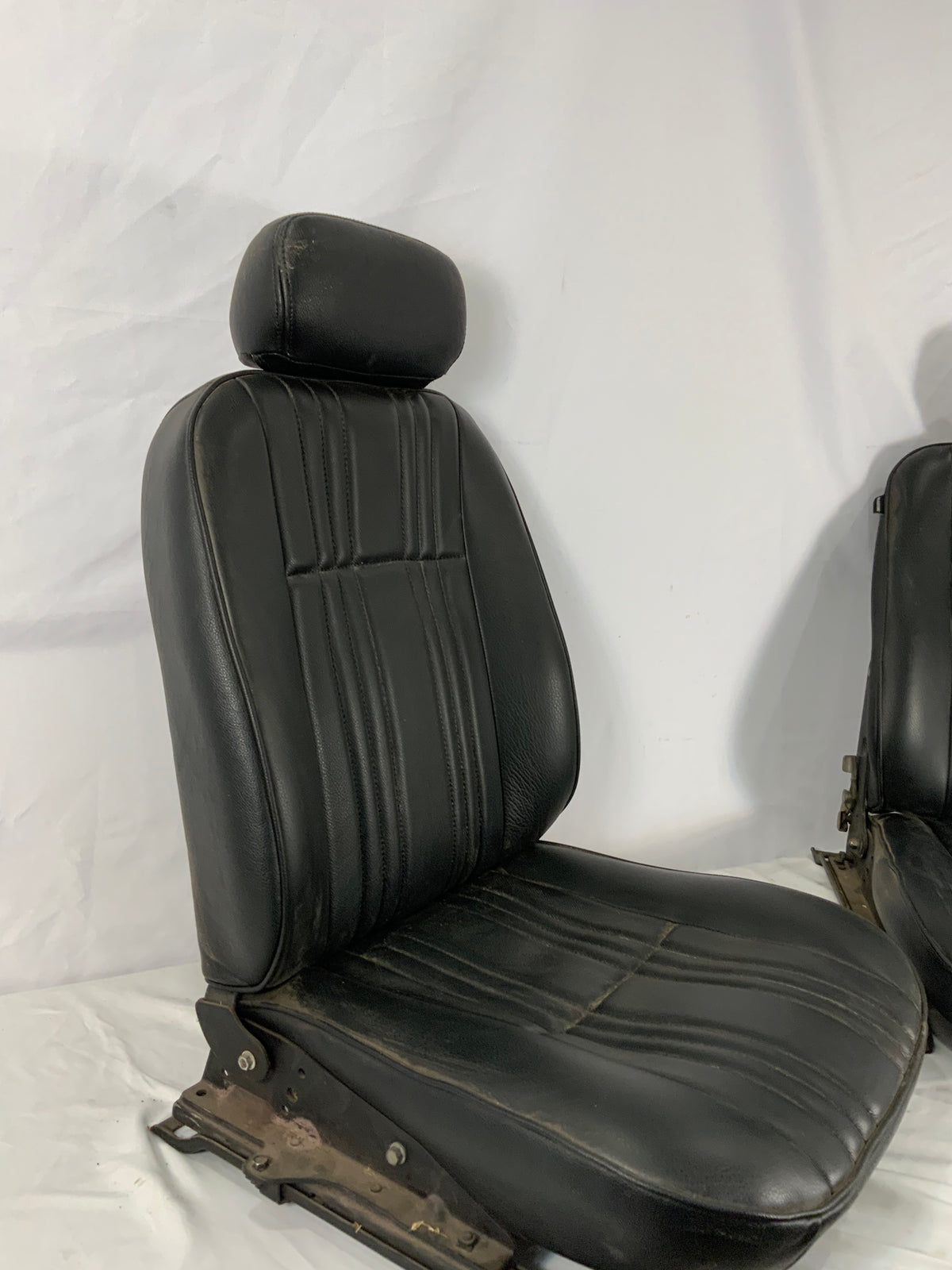 Used - Bucket Seat Pair - FJ40 1972-1978
