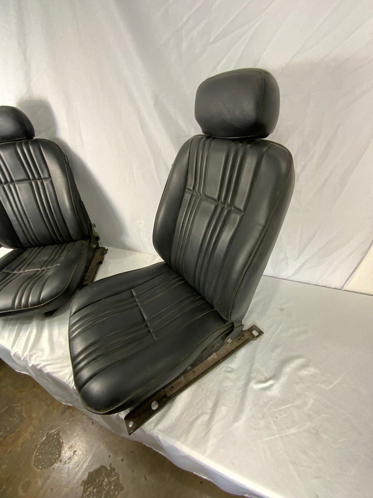 Used - Bucket Seat Pair - FJ40 1972-1978