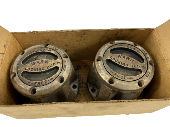 Used Warn FJ40 Manual Locking Hubs  &#39;76-87 with vintage box.